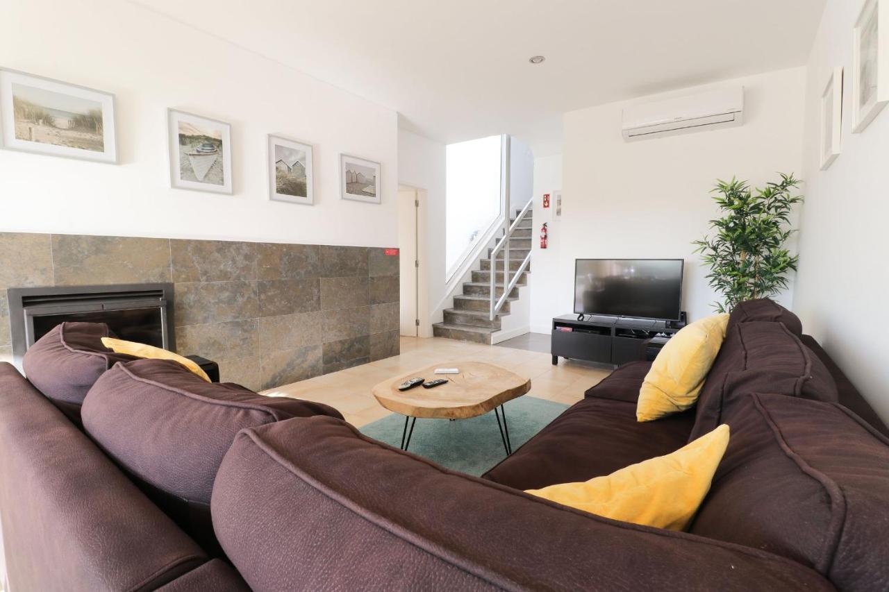 Lovelystay - Divine 3Bdr Duplex House W/ Pool & Garden Patroves Dış mekan fotoğraf